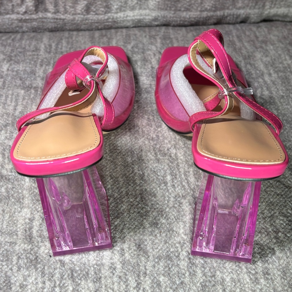 Stylish Pink Women's Heels, size 8 - Picture 3 of 11